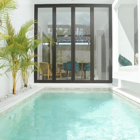 Villa Poppy Bumbak Canggu Εξωτερικό φωτογραφία
