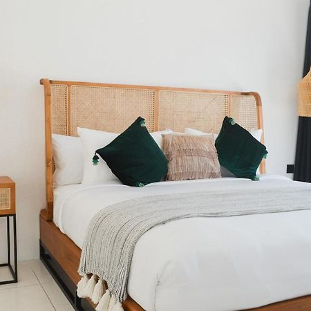 Villa Poppy Bumbak Canggu Εξωτερικό φωτογραφία