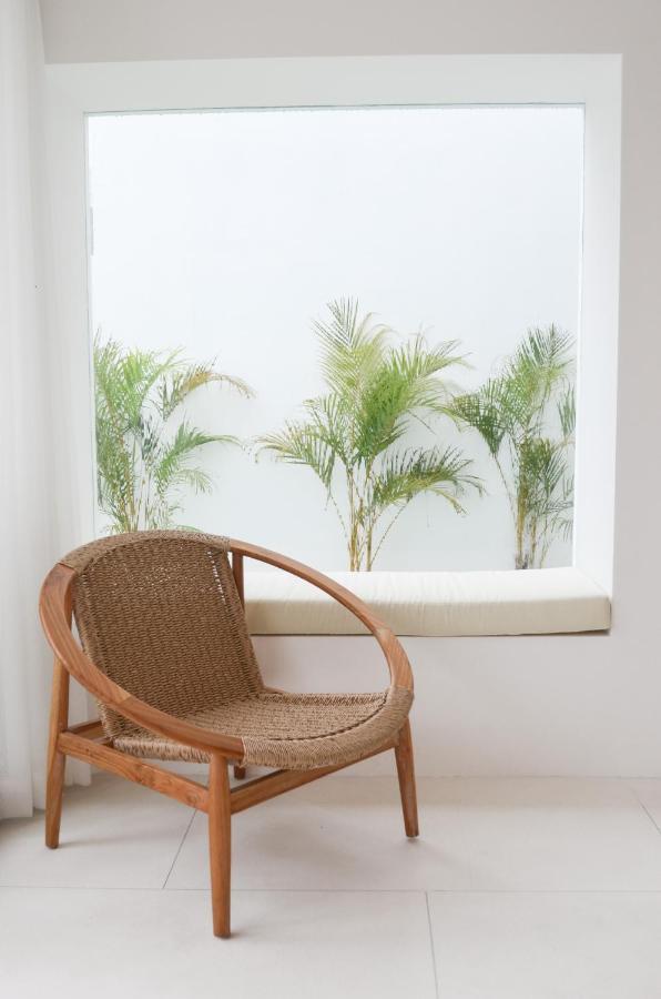 Villa Poppy Bumbak Canggu Εξωτερικό φωτογραφία