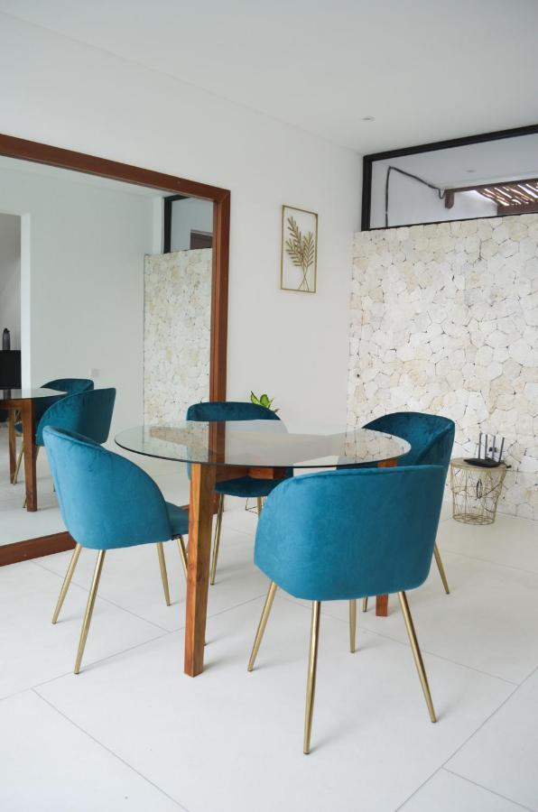 Villa Poppy Bumbak Canggu Εξωτερικό φωτογραφία