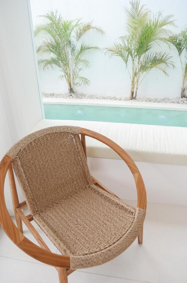 Villa Poppy Bumbak Canggu Εξωτερικό φωτογραφία