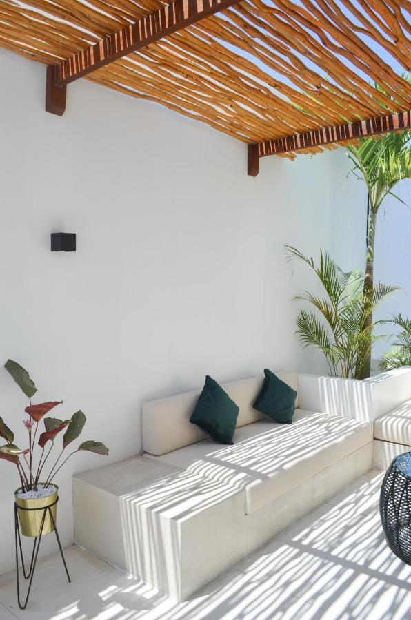 Villa Poppy Bumbak Canggu Εξωτερικό φωτογραφία