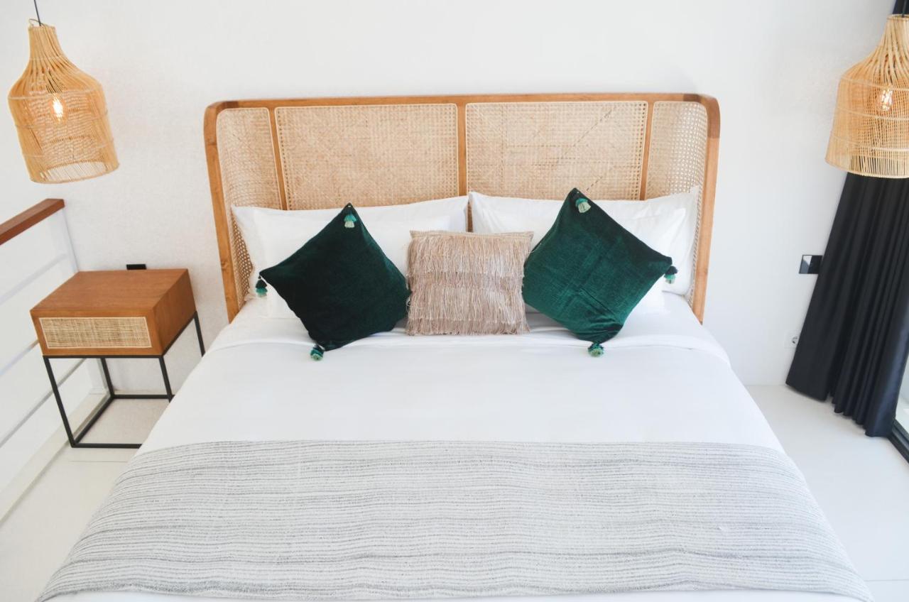 Villa Poppy Bumbak Canggu Εξωτερικό φωτογραφία