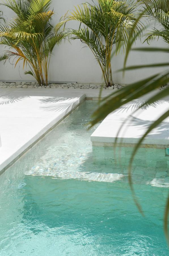 Villa Poppy Bumbak Canggu Εξωτερικό φωτογραφία