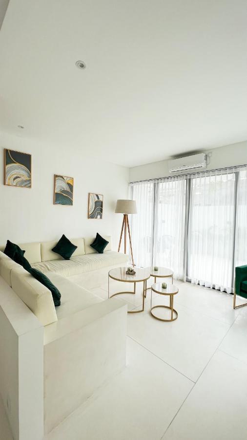Villa Poppy Bumbak Canggu Εξωτερικό φωτογραφία